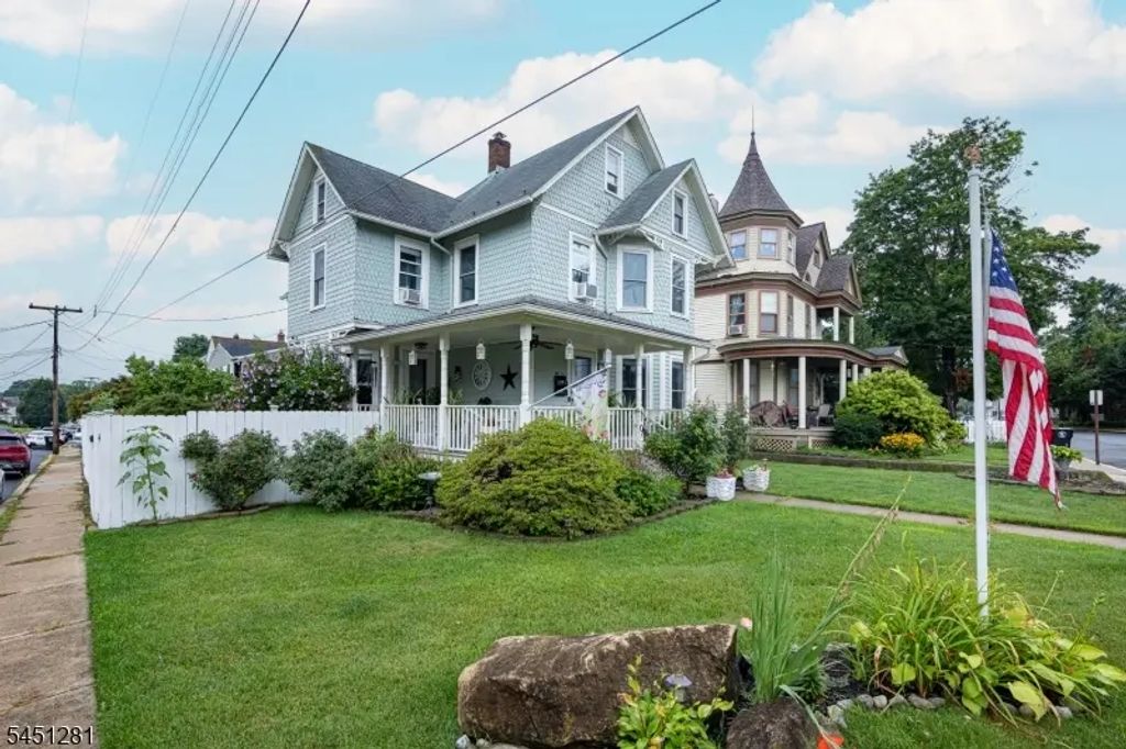 21 N Lincoln Ave, Washington Boro