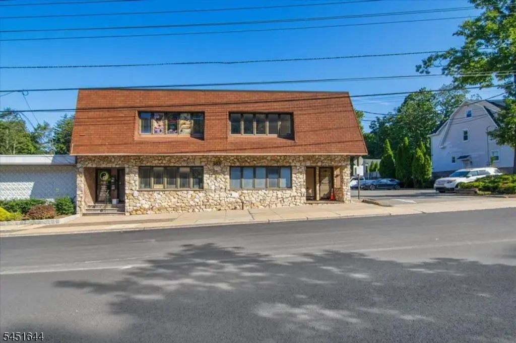 383 Northfield Ave, West Orange Twp.