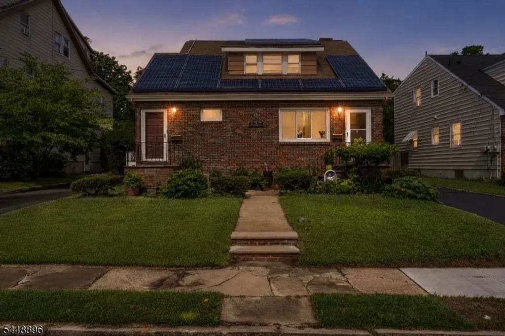 127 Union Ave, Maplewood Twp.