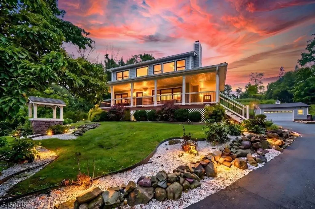 17 Rockaway Valley Rd, Montville Twp.