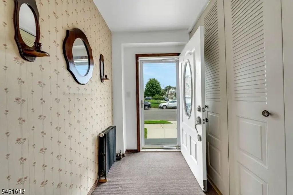 204 Tontine Ave, Lyndhurst Twp.