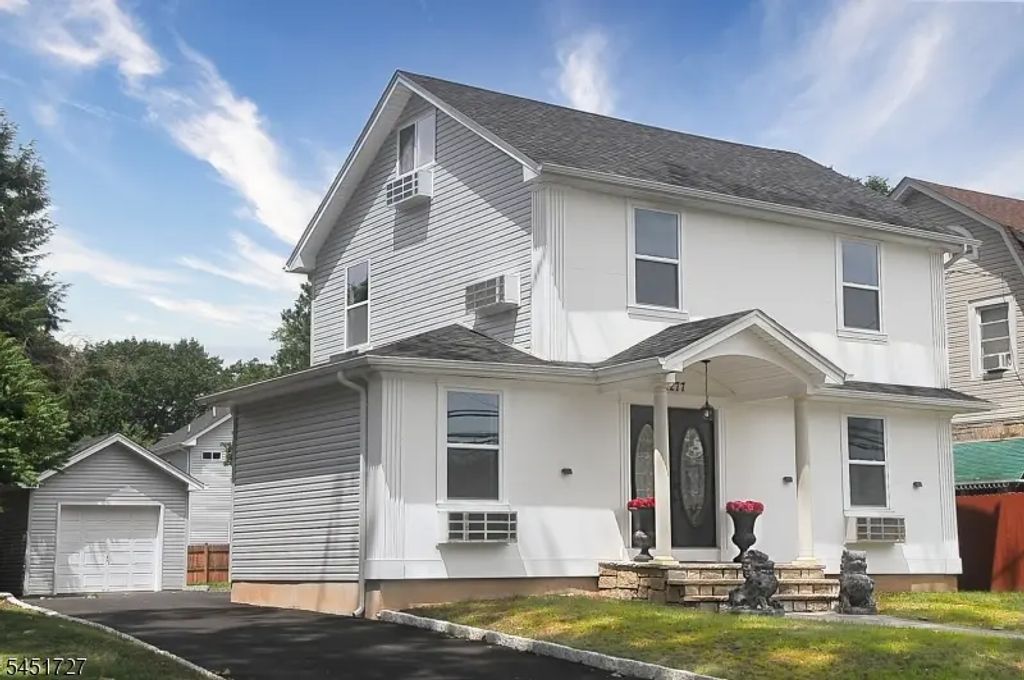 1277 E Front St, Plainfield City
