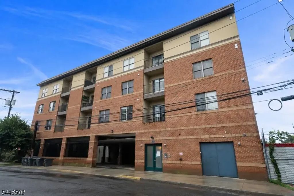 15-19 Tichenor Ln, Newark City