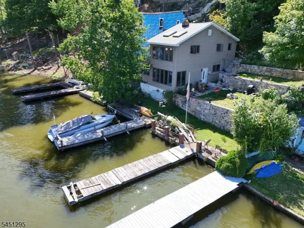 151 Hudson Ave, Hopatcong Boro