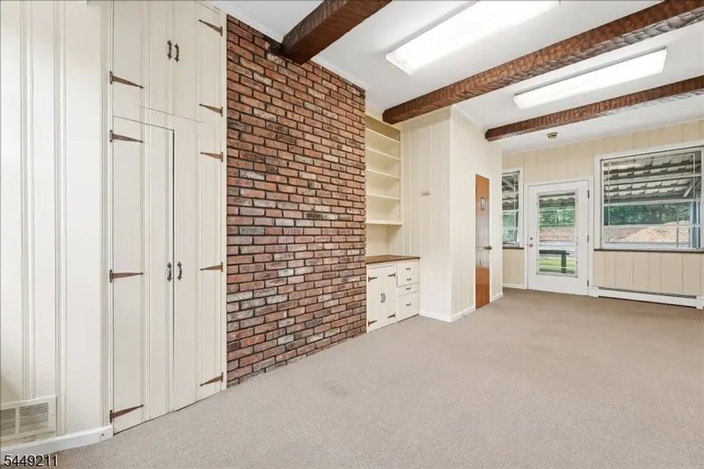 570 Mountain Ave 2, Long Hill Twp.