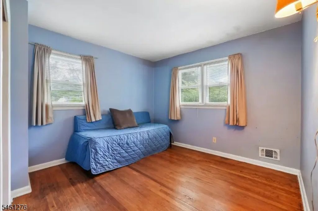 161 Chamberlain Rd, Jefferson Twp.