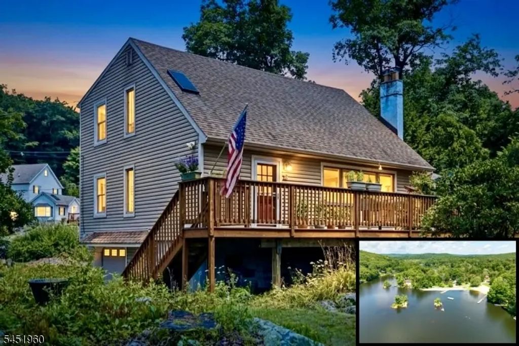 26 Lake Shore Rd W, Hardyston Twp.