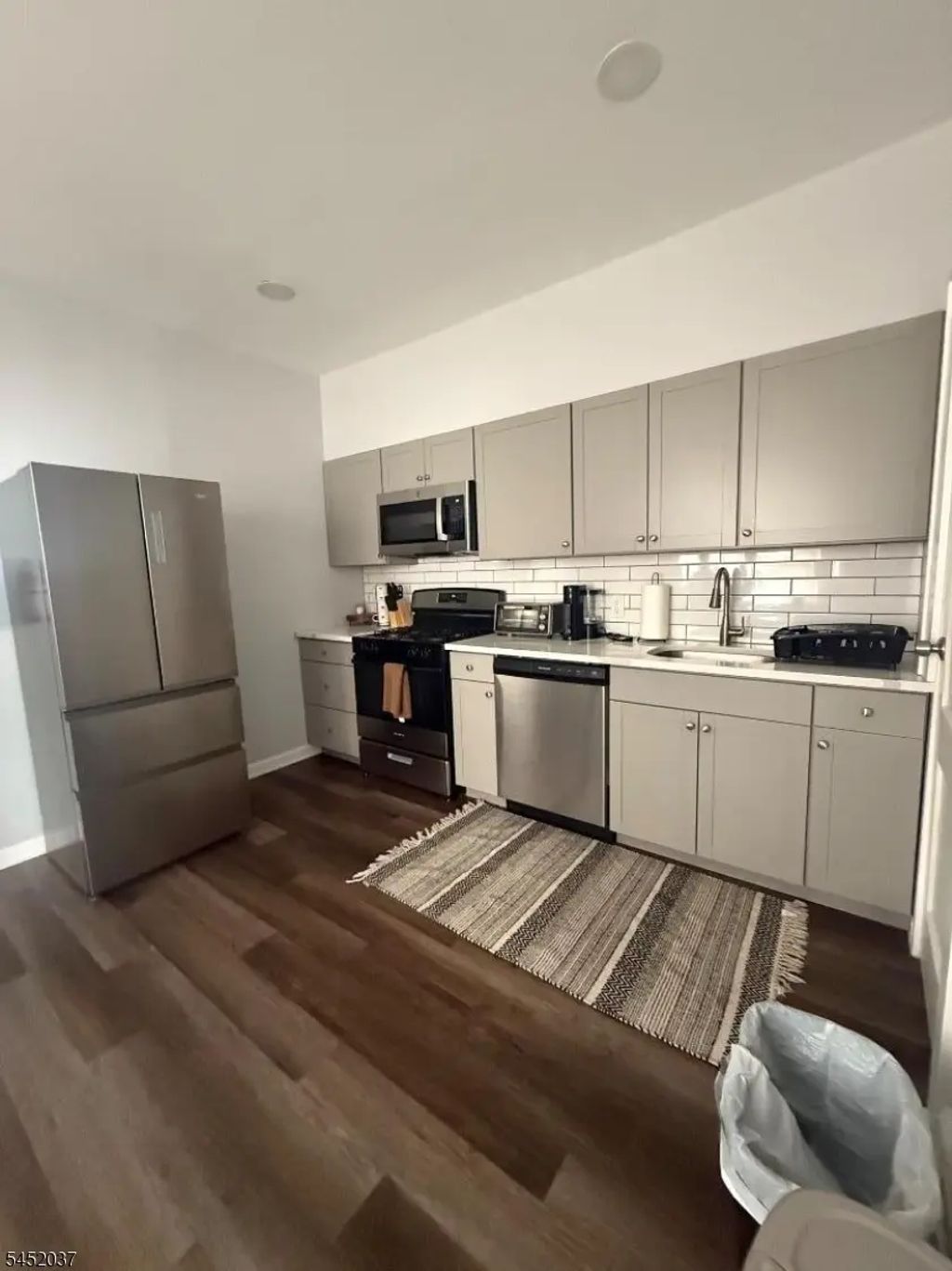 703 N 7th St, Newark City
