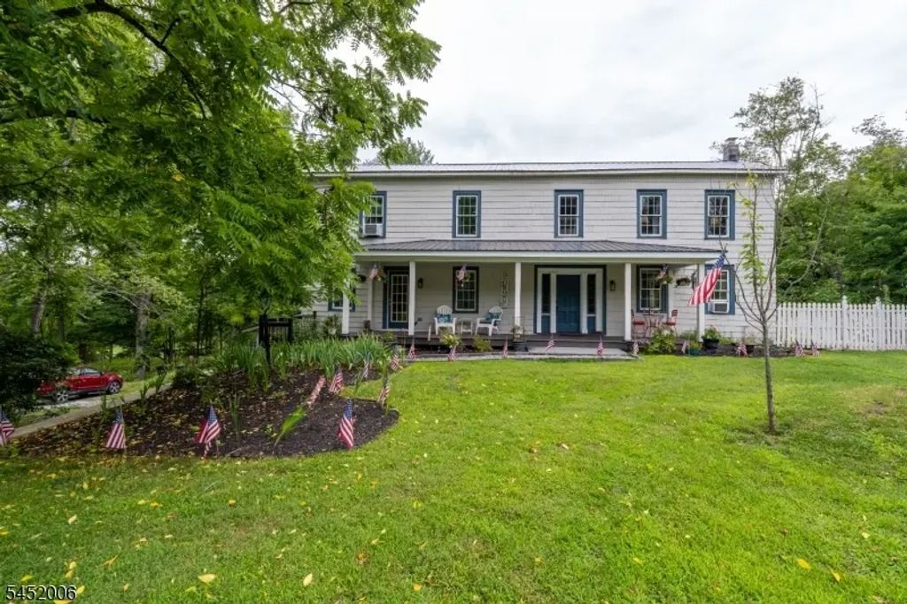 213 Clove Rd, Montague Twp.