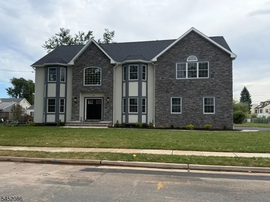 61 Vera St, Piscataway Twp.
