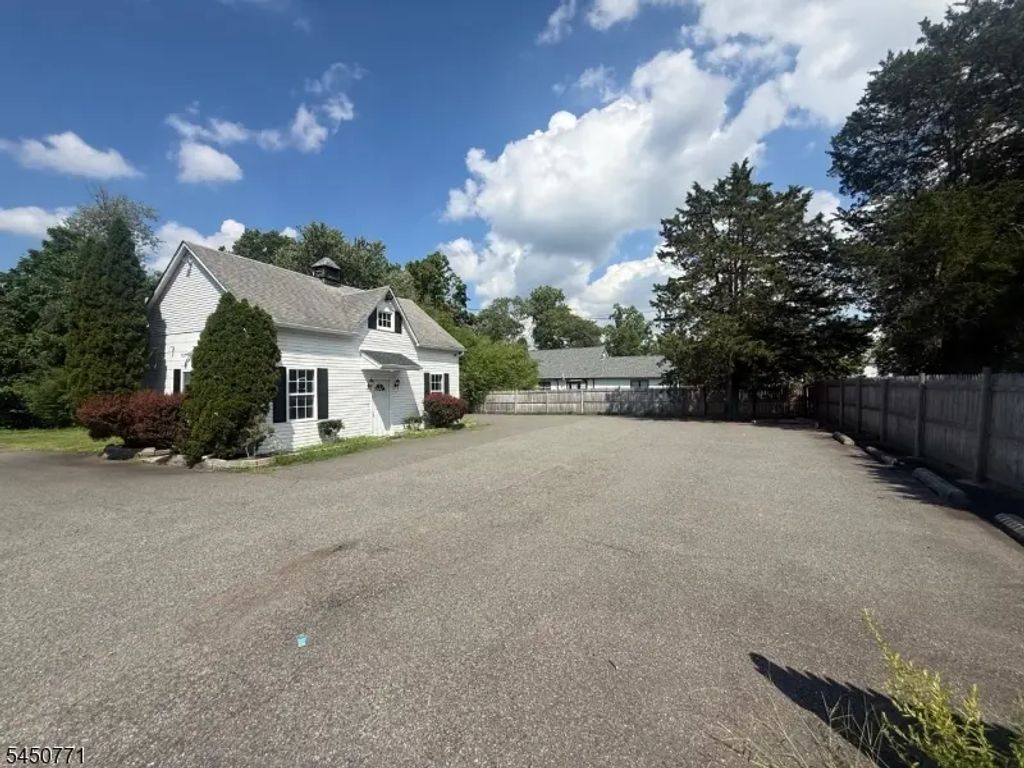 493 Union Ave, Bridgewater Twp.