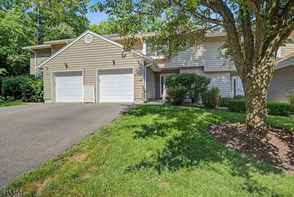 25 Pelican Pt, Hampton Twp.