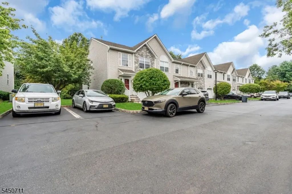 8 Edith Pl, Franklin Twp.