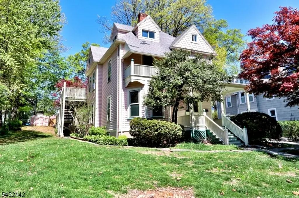 44 Christopher St, Montclair Twp.
