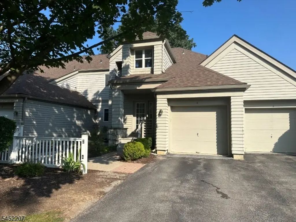 4 Harker Hill Dr, Hardyston Twp.