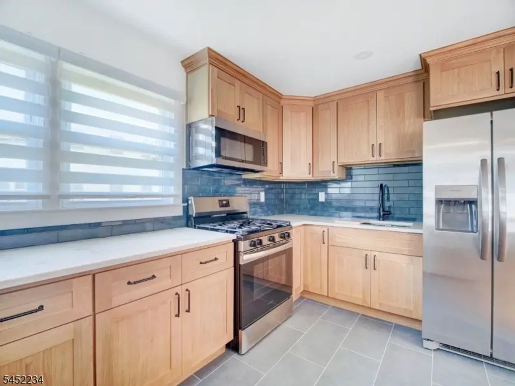 217 Eppirt St, East Orange City