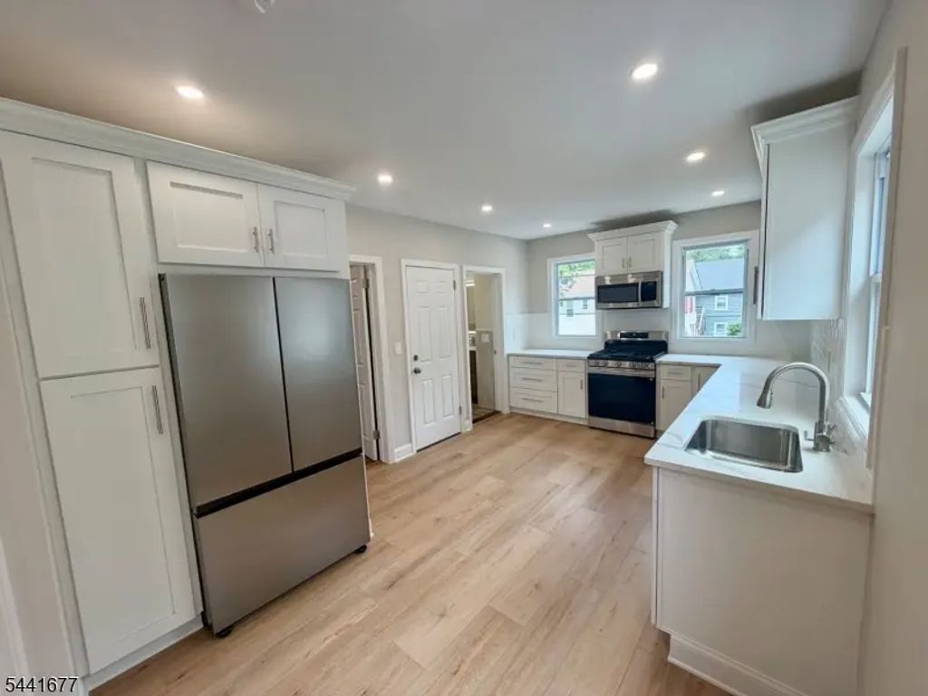 35 Apt2 Claremont Ave, Montclair Twp.