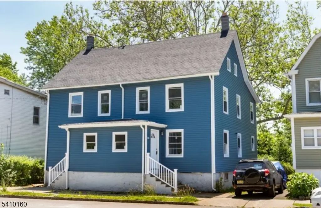 372 E Blackwell St, Dover Town