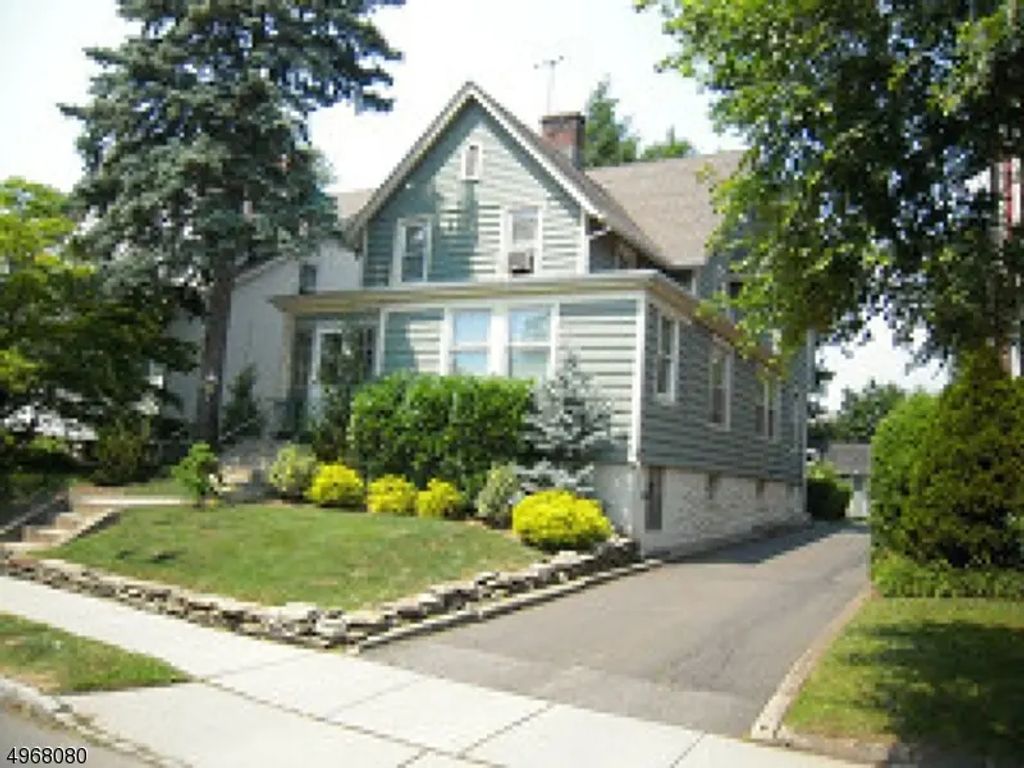29 Brookfield Rd, Montclair Twp.