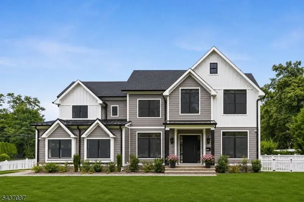 274 Hillside Ave, Livingston Twp.