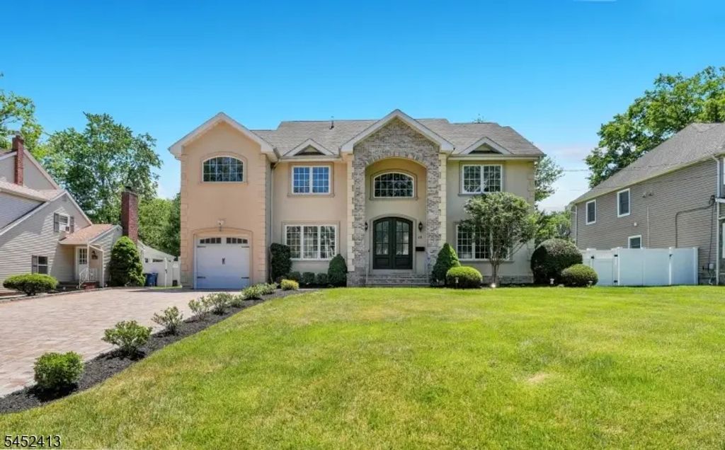 49 Hall Dr, Clark Twp.