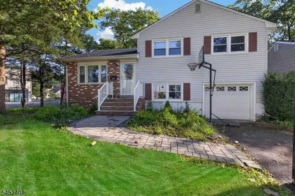 305 William St, Scotch Plains Twp.