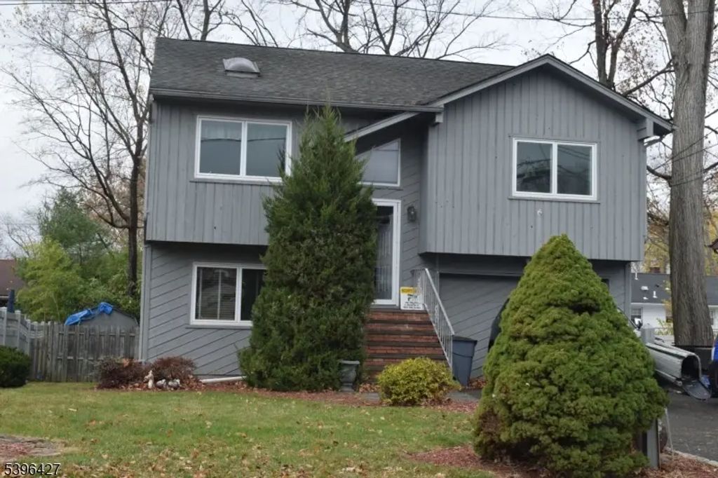 27 3rd Ave, Roseland Boro