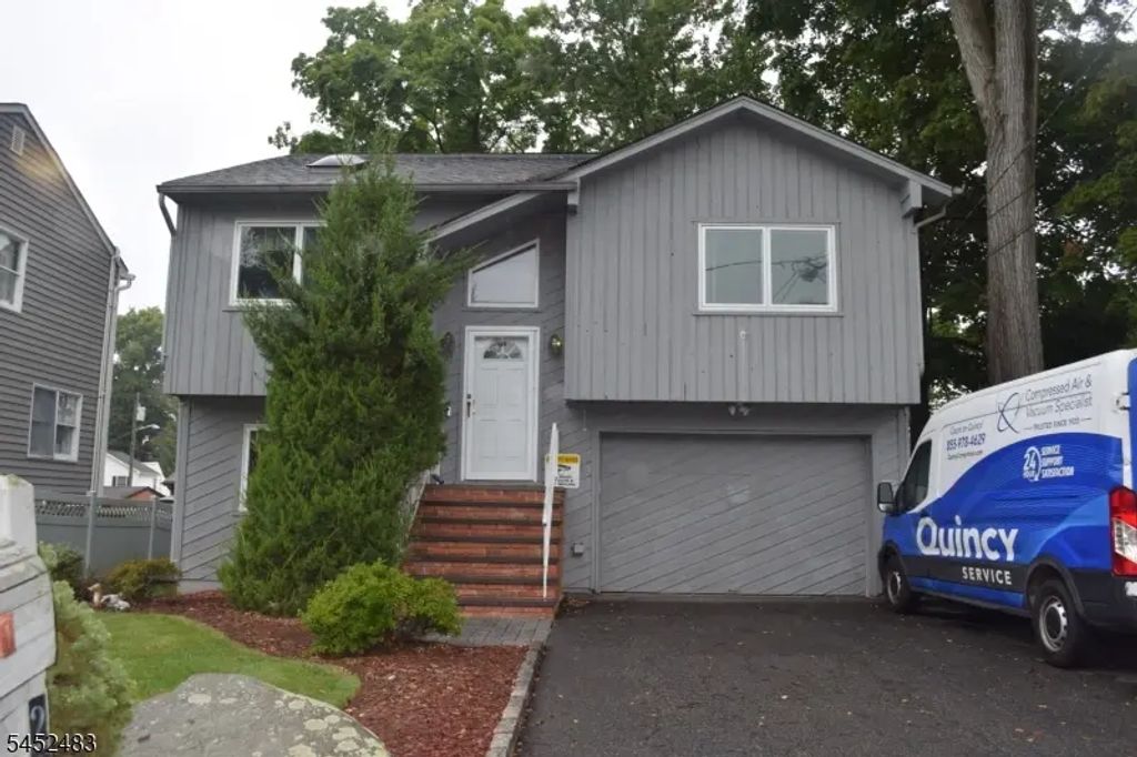 27 3rd Ave, Roseland Boro