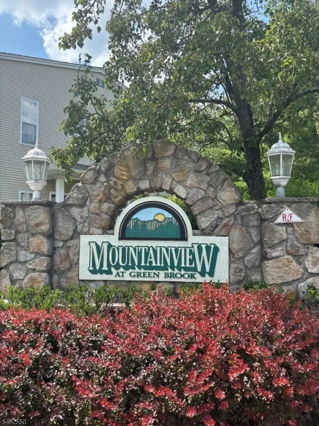 124 Wallace Ct, Green Brook Twp.