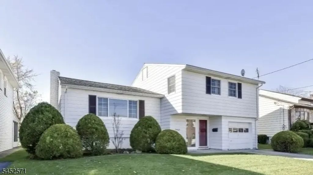 2462 Woodside Rd, Union Twp.