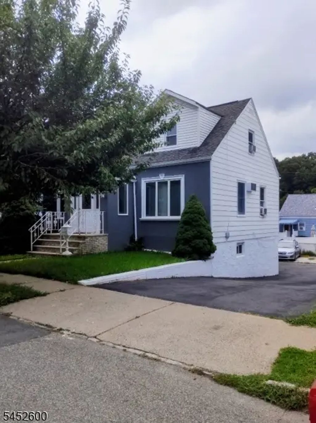 87 Perry St, Belleville Twp.