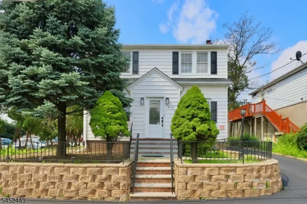 2071 State Route 35, Sayreville Boro