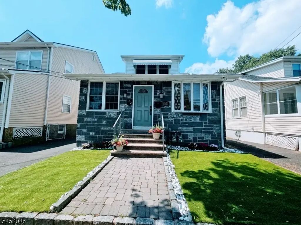 552 Paul St, Hillside Twp.
