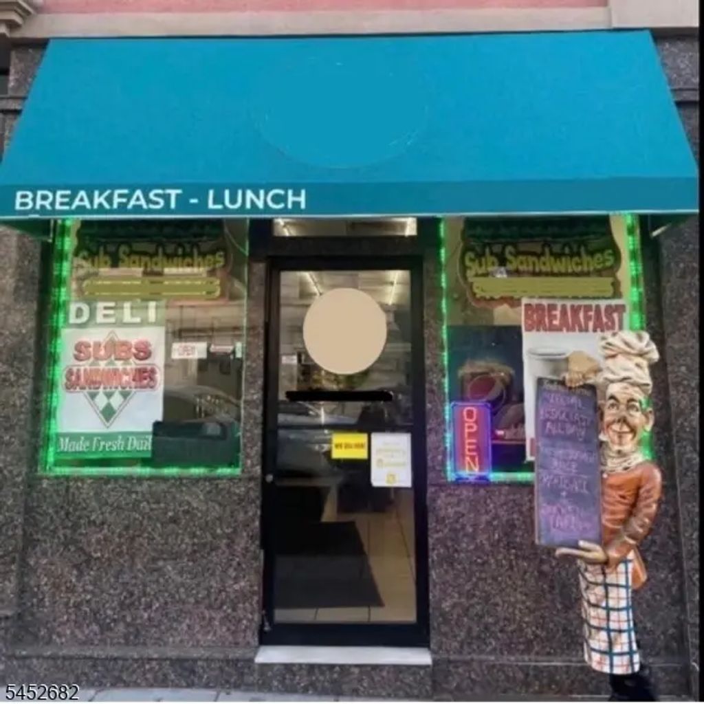 16 Green St, Newark City