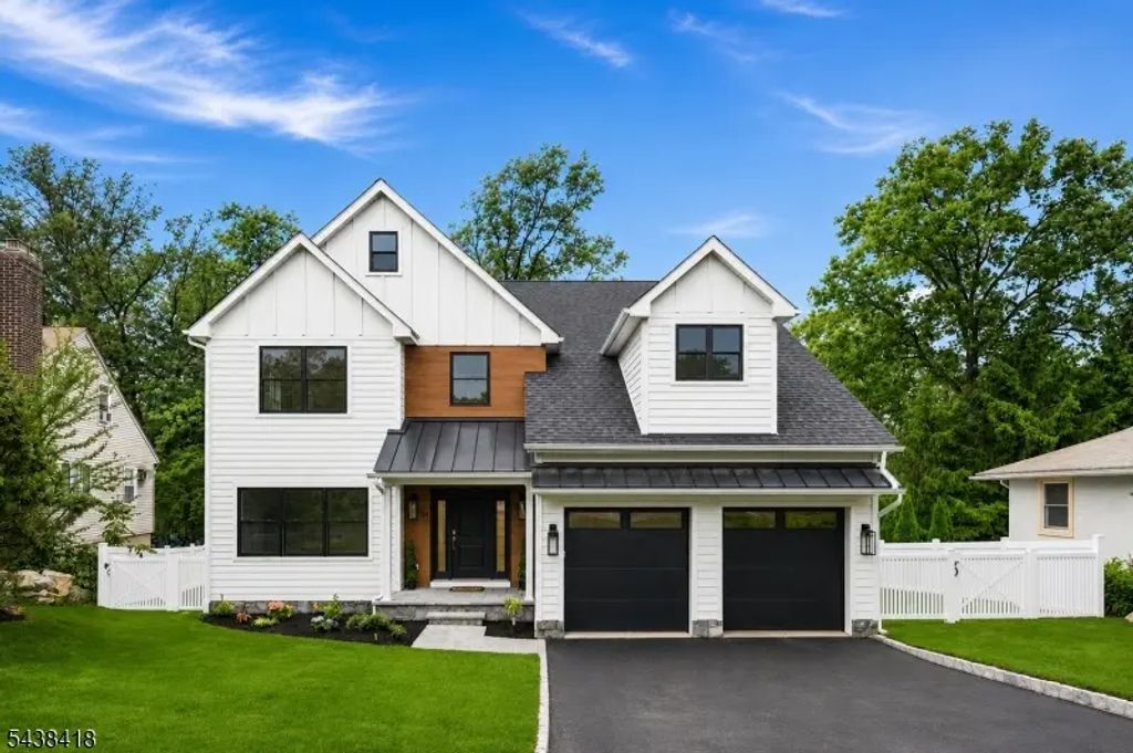 35 Sycamore Ave, Livingston Twp.