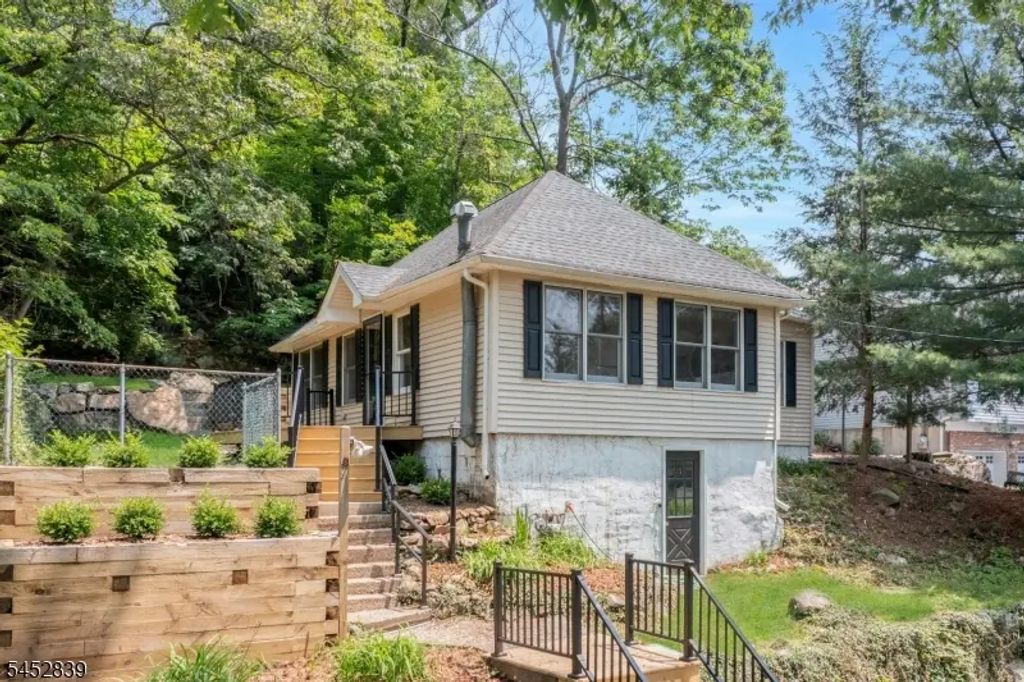 358 Lakeview Ave, Ringwood Boro