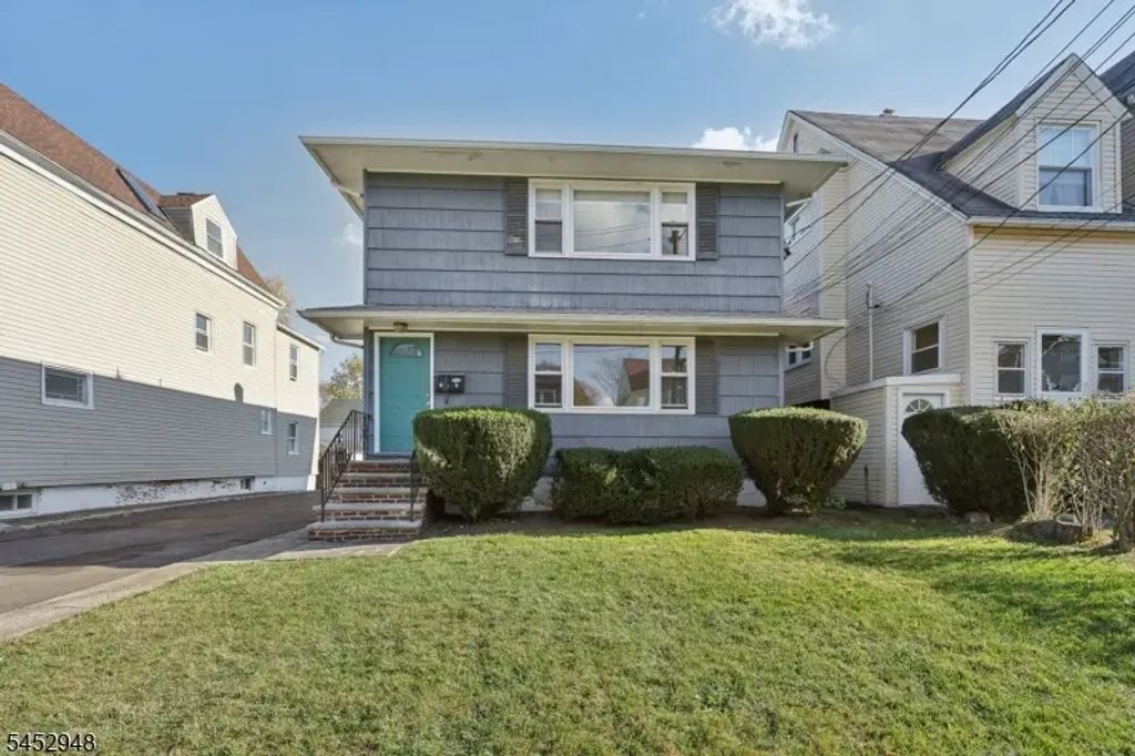 33 N Willow St, Montclair Twp.
