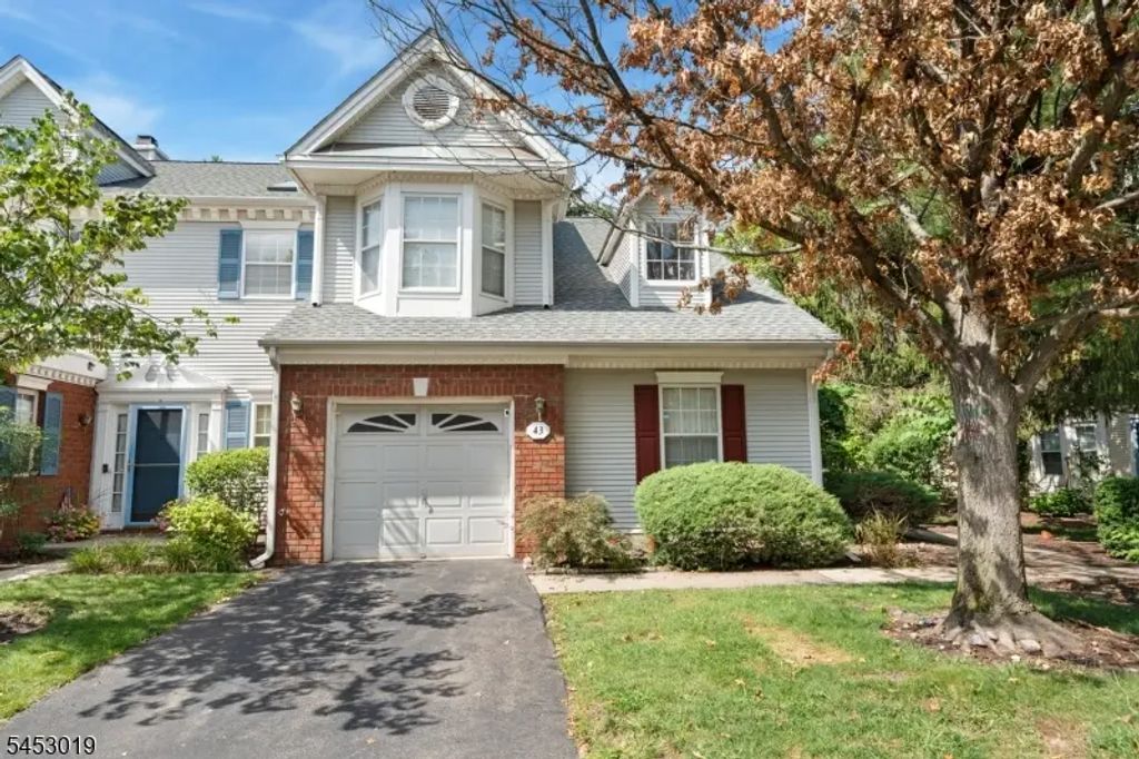 43 Sapphire Ln, Franklin Twp.