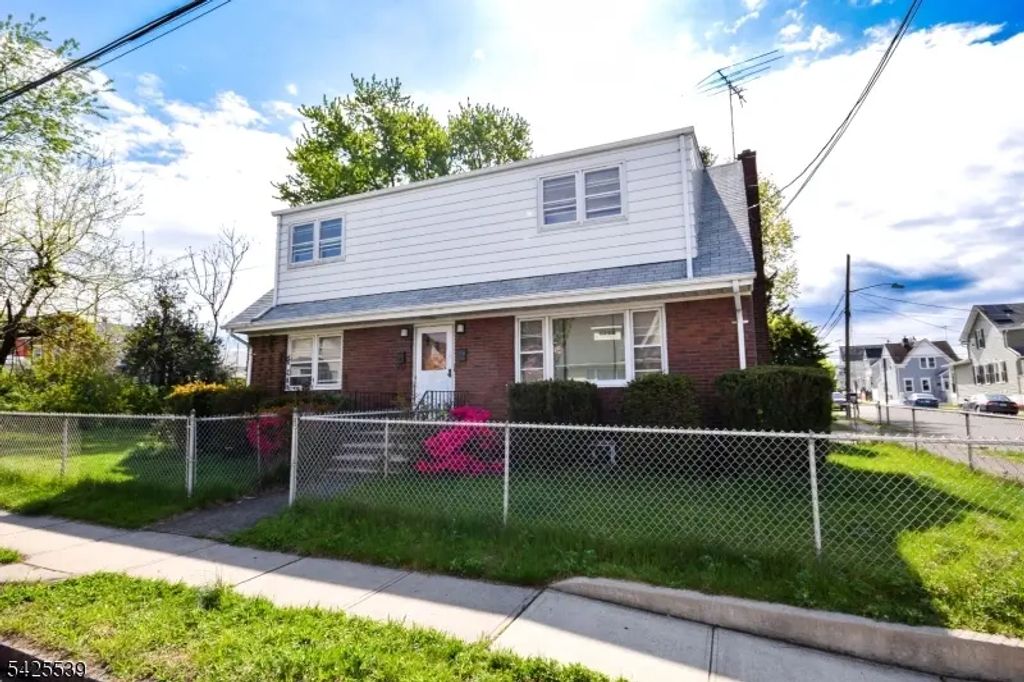 20 N 13th St, Haledon Boro