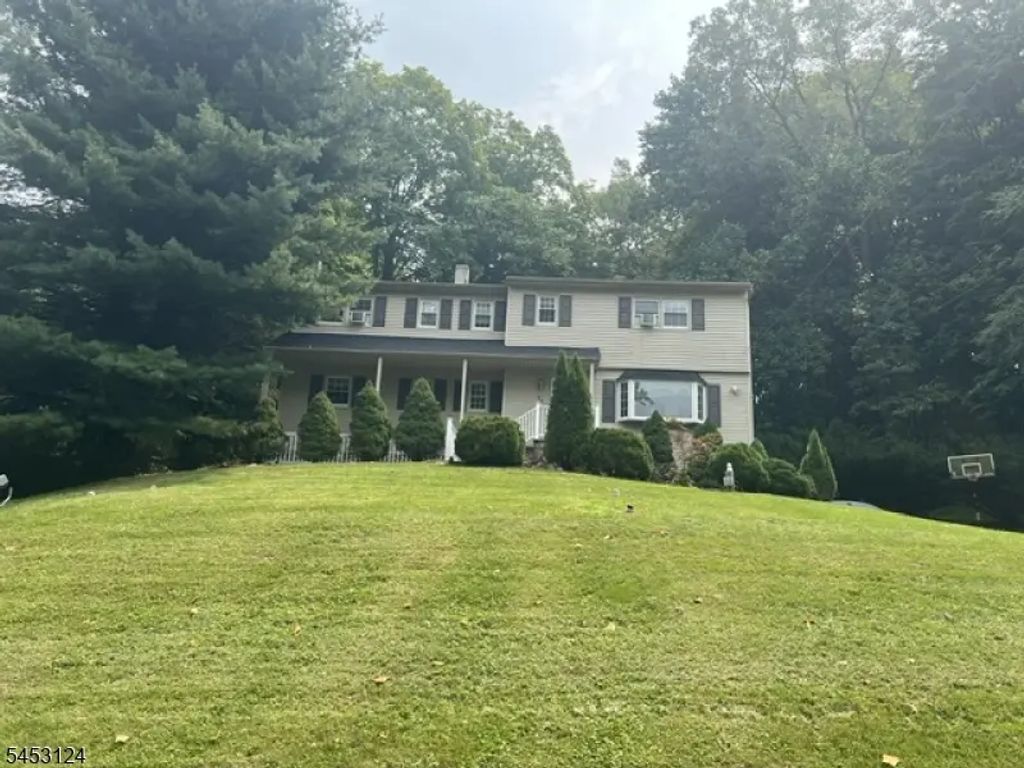 24 Tallahatchie Dr, Vernon Twp.