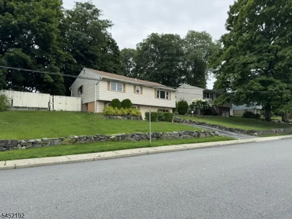 20 Pearl Pl, Butler Boro