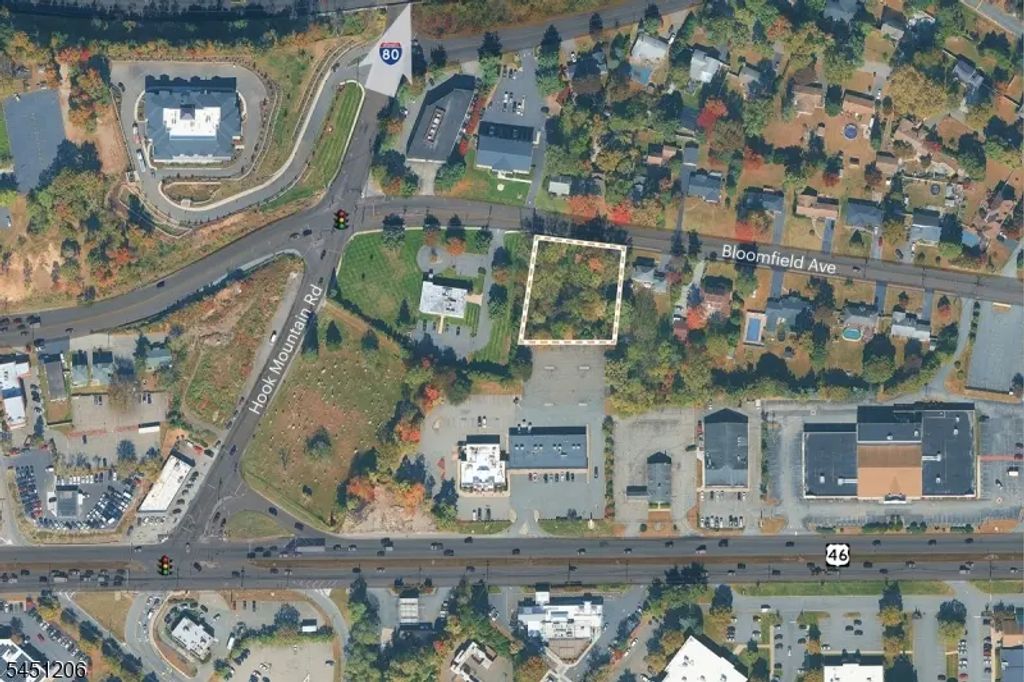 31 Bloomfield Ave, Montville Twp.