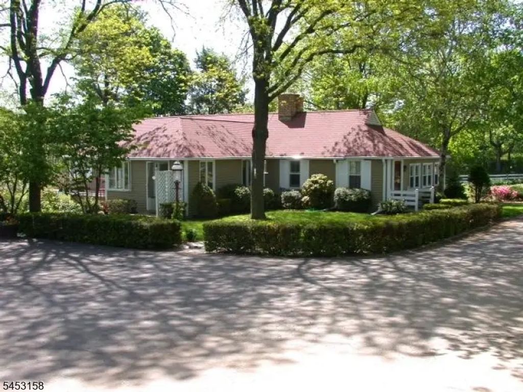 22 Cooks Cross Rd, Union Twp.