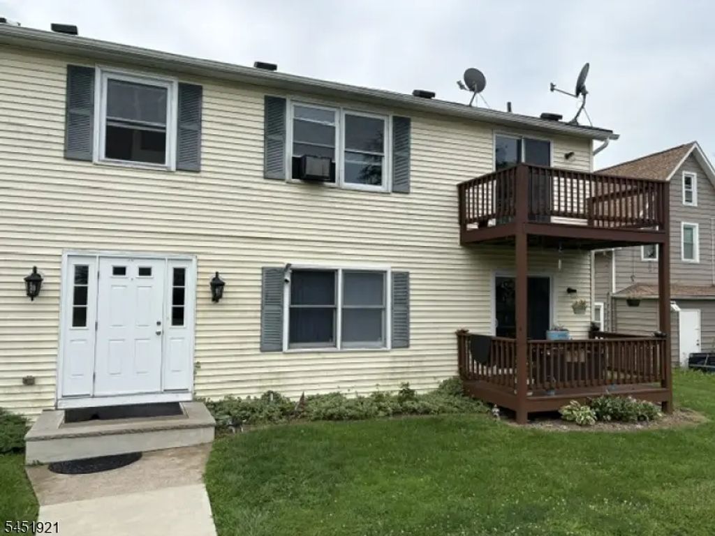 3 Prospect St, Mount Arlington Boro