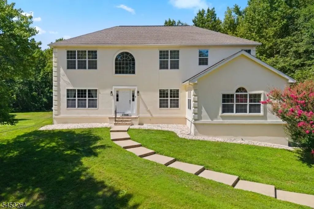 1744 Old Trenton Rd, West Windsor Twp.