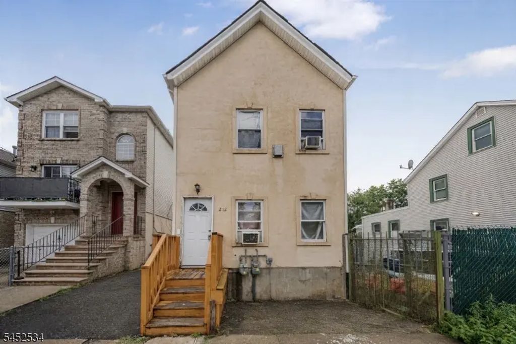 212 Port Ave, Elizabeth City