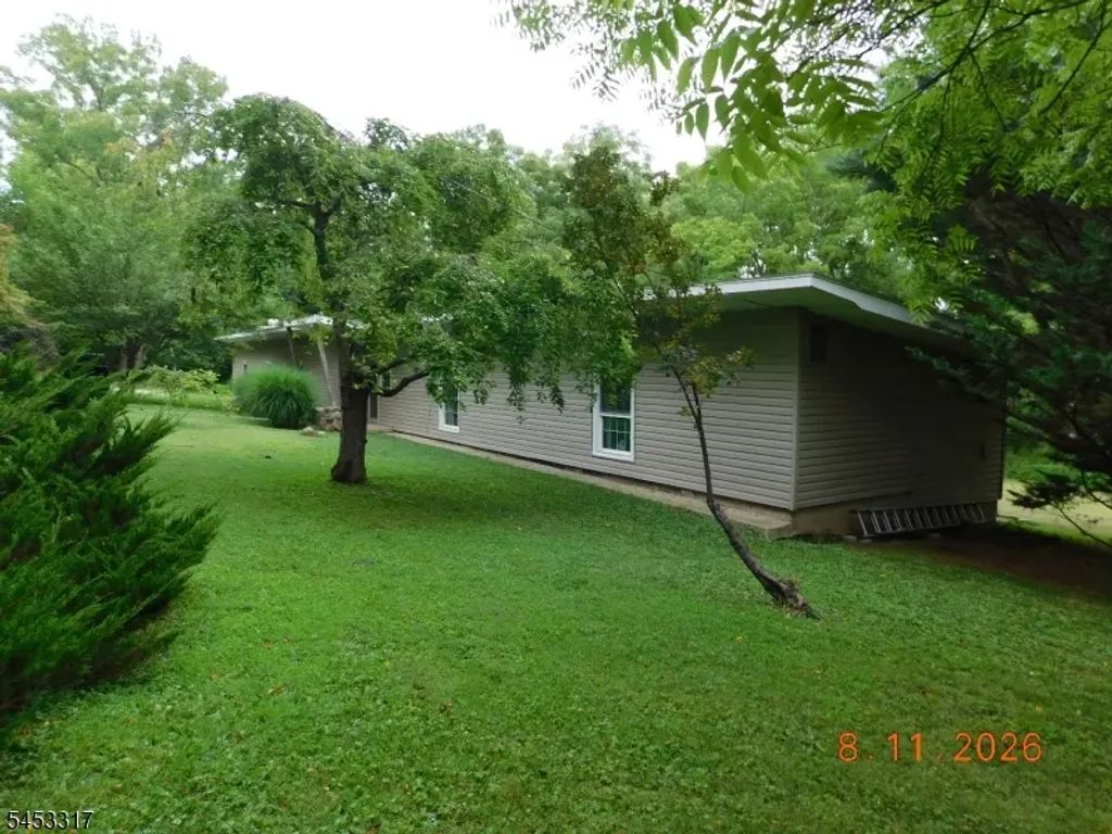 67 Cemetery Hill Rd, Washington Twp.