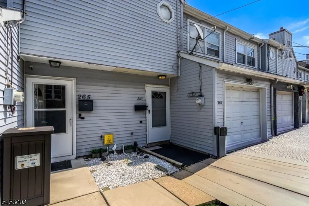 263 Ripley Pl, Elizabeth City