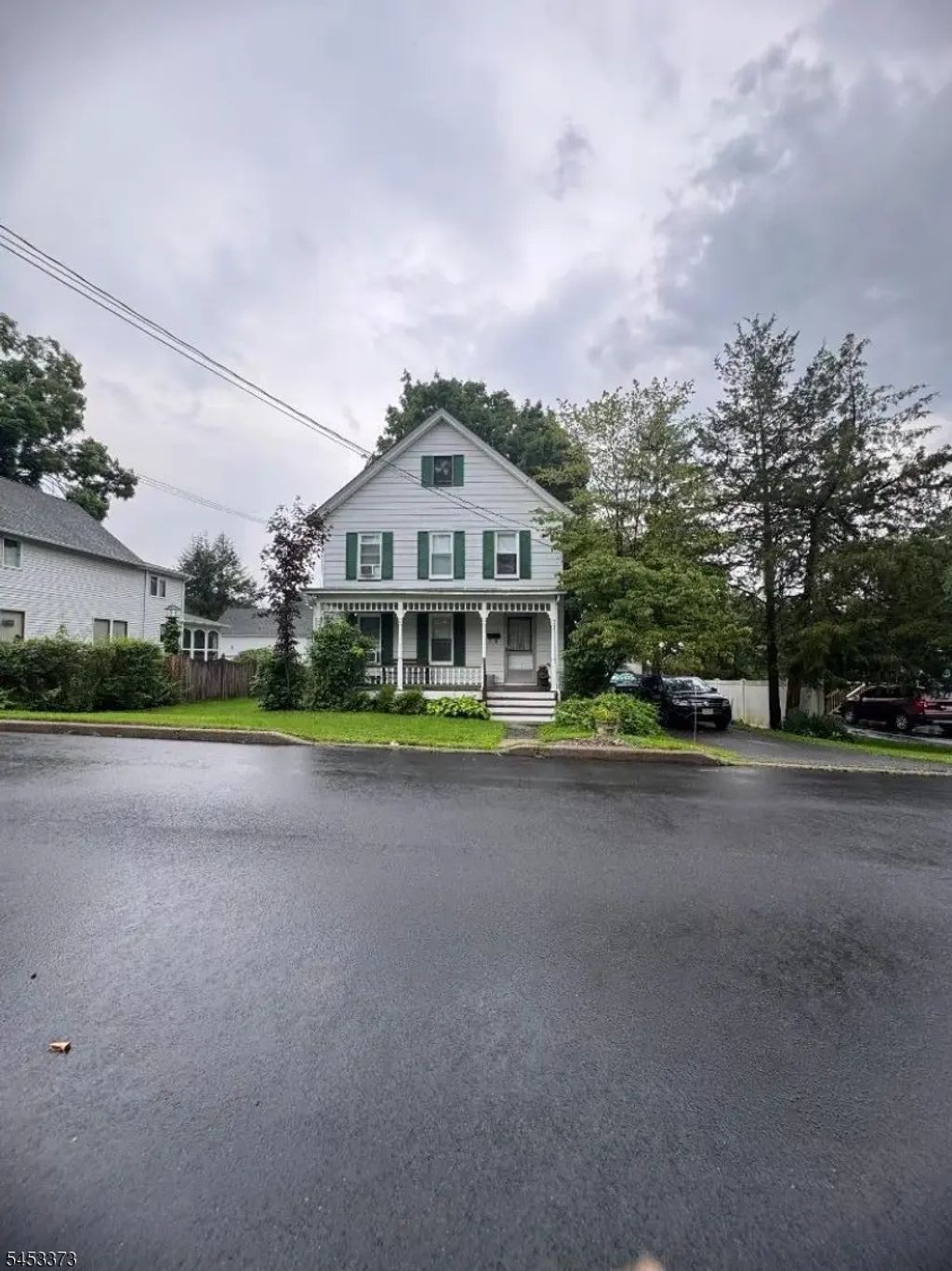 6 Fourth St, Sussex Boro