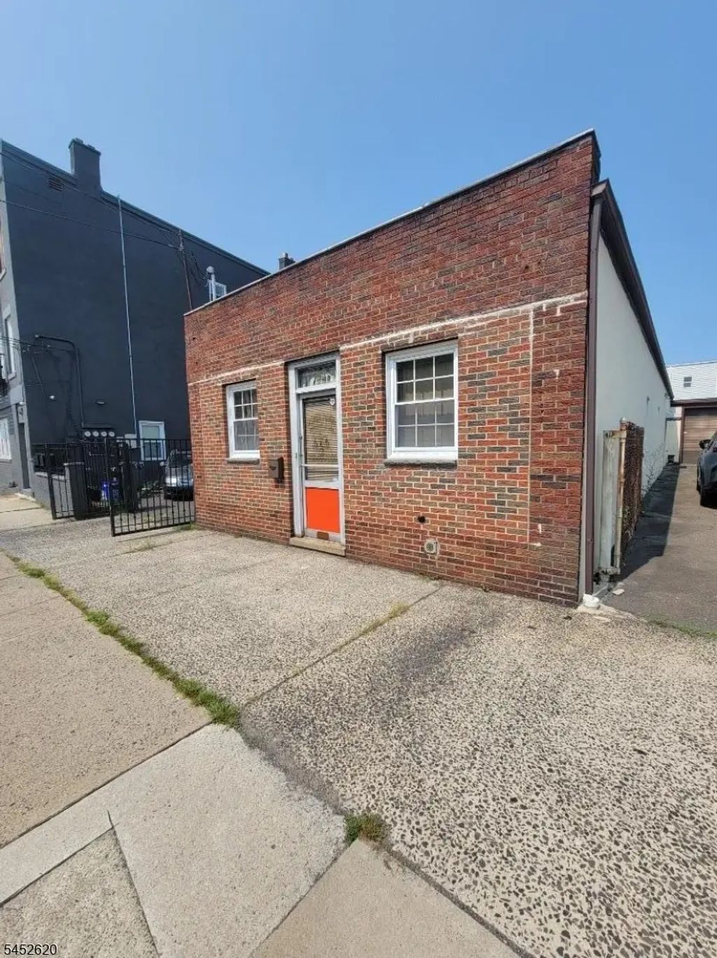 31 Belmont Ave, Belleville Twp.